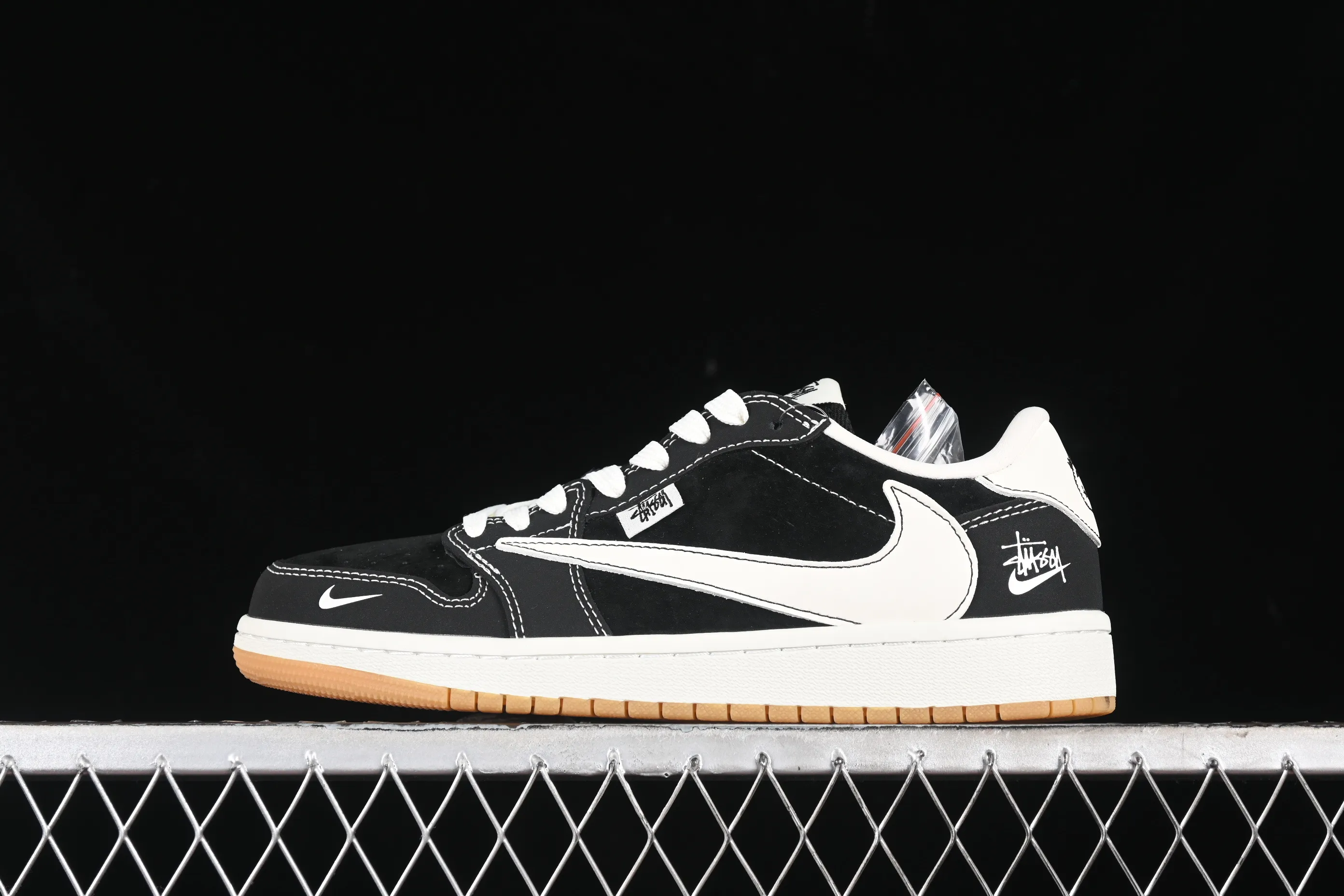 All categories Air Jordan Jordan series basketball shoes Air Jordan 1 Low High-end customized low-top sneakers Travis Scott x Fragment Design x Air Jordan 1 Low OG SP AJ1 Joe 1 Stussy joint-black raw rubber low-top cultural casual sneakers JH6089-004